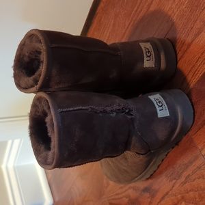 Ugh Classic II Boots